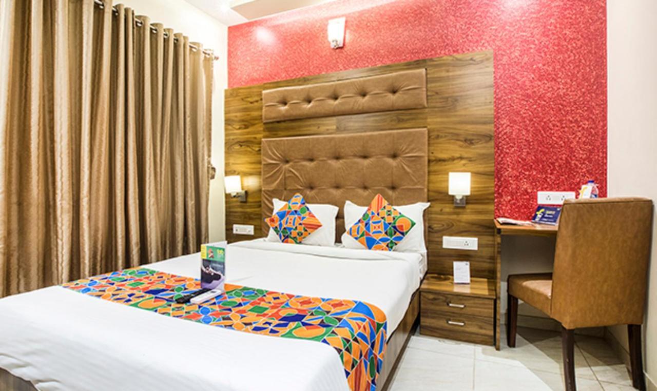 Fabhotel Amour - Nr Mumbai International Airport Bombaim Exterior foto