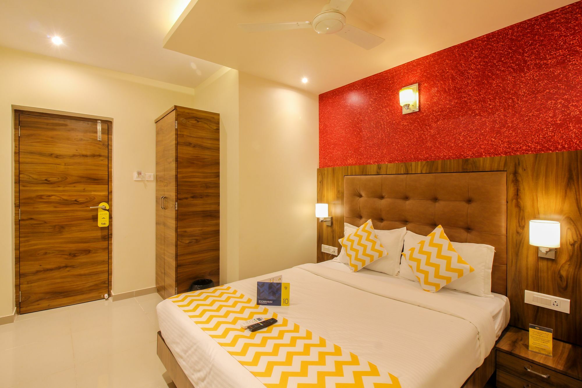 Fabhotel Amour - Nr Mumbai International Airport Bombaim Exterior foto
