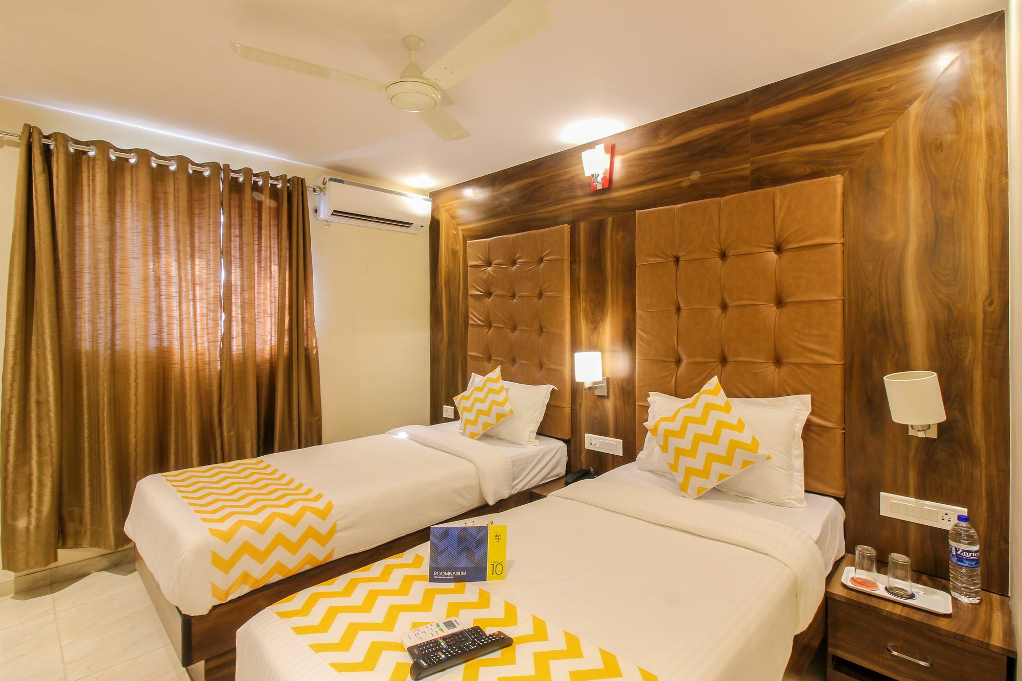 Fabhotel Amour - Nr Mumbai International Airport Bombaim Exterior foto
